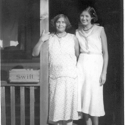 Abbie Estabrook & daughter Kathleen Reynolds, 1932